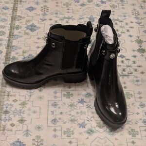 Karl Lagerfeld's Black Ankle Boots. Size 7. NNIB